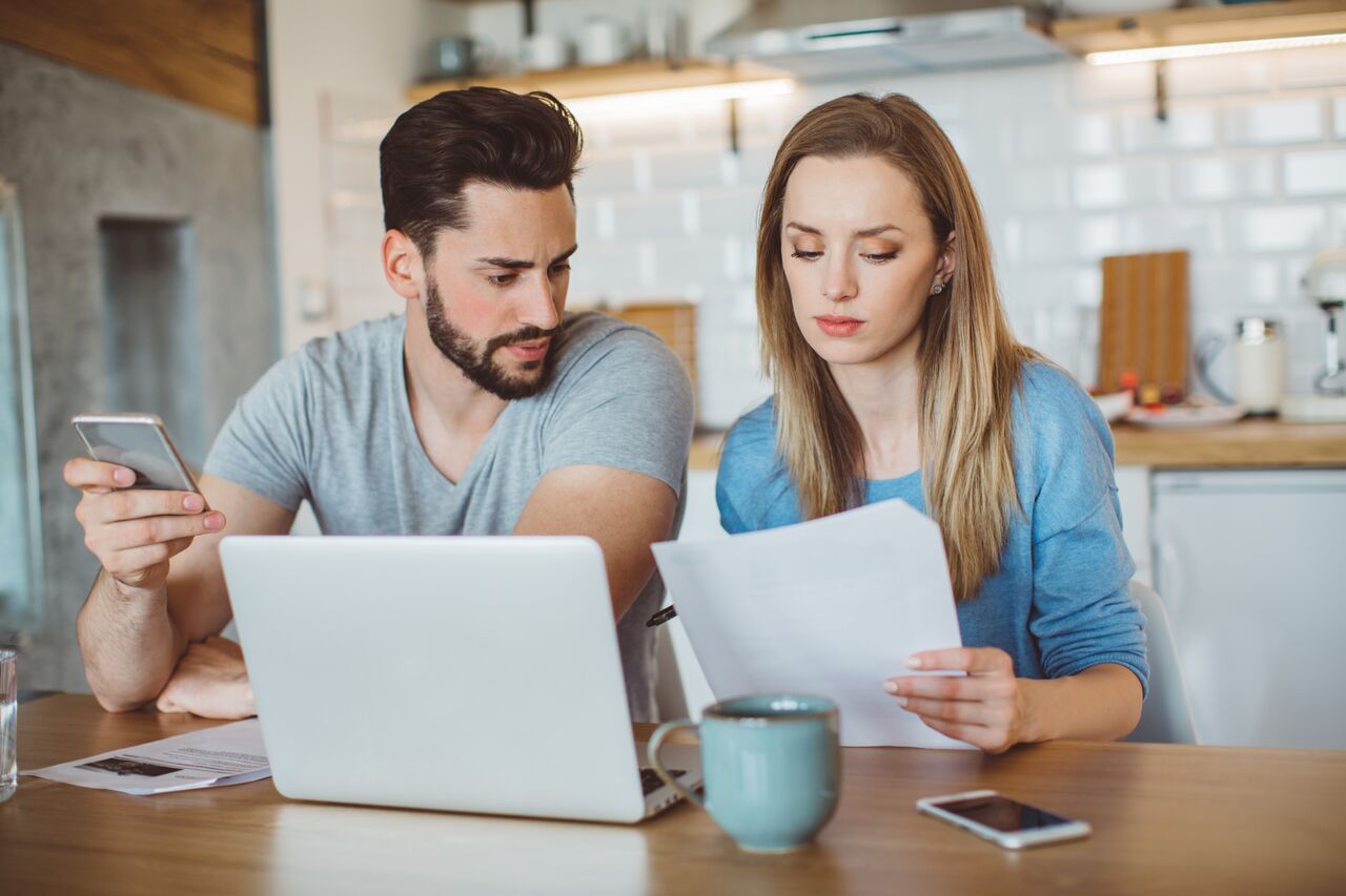 couple with bills